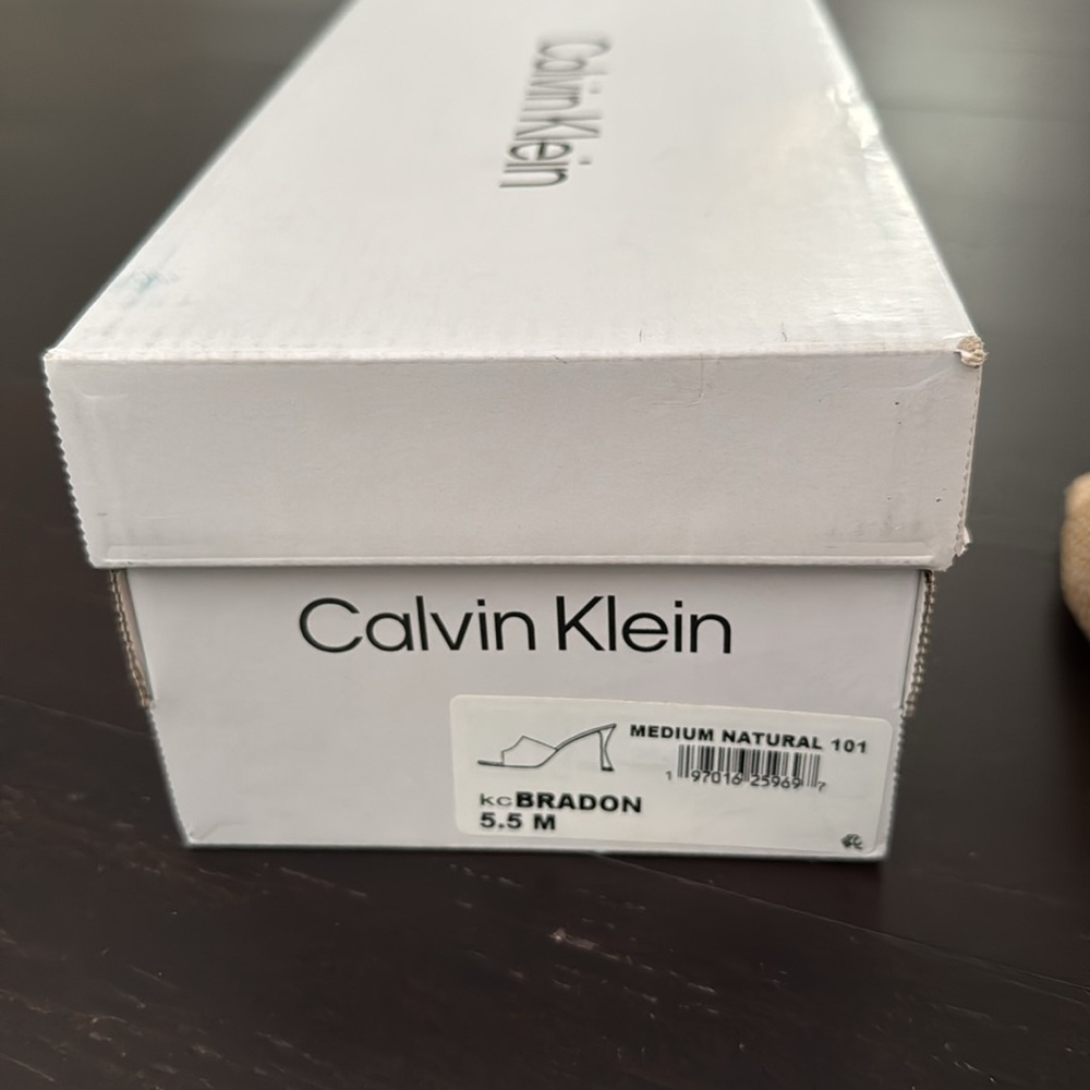 Calvin Klein Brandon Raffia Heels - Picture 3 of 4